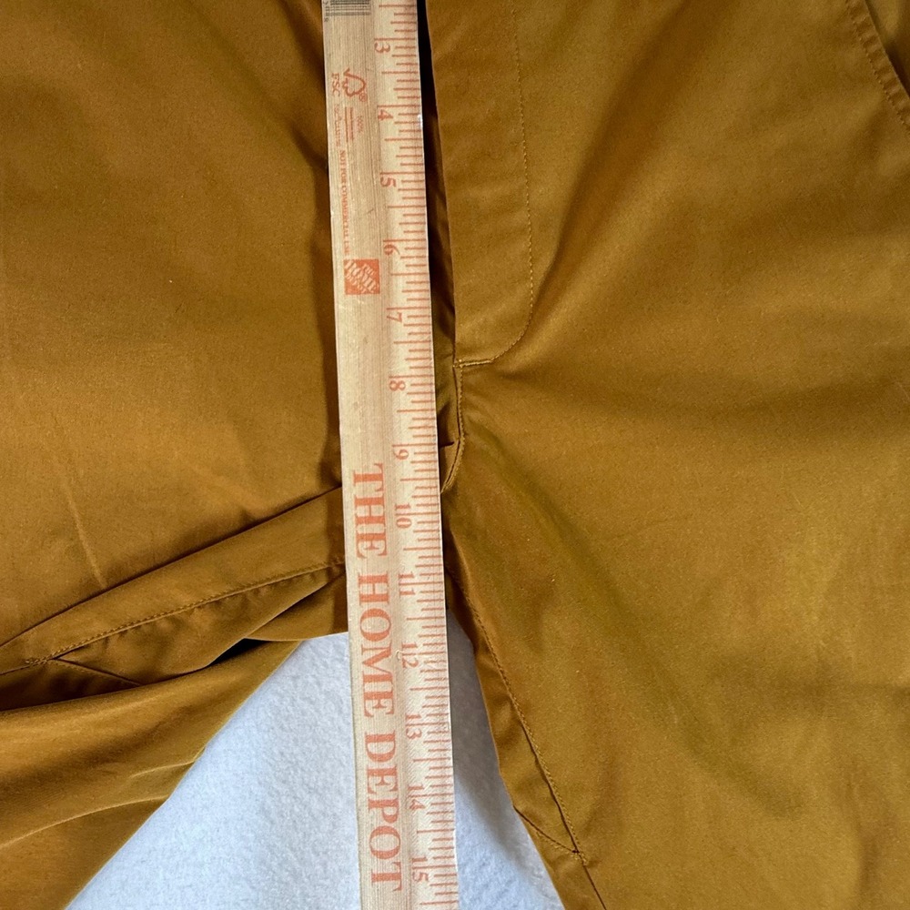 Bluffworks Chino Pants Mens 31x32 Tailored Fit Performance Polyester Gold Brown - Picture 8 of 9